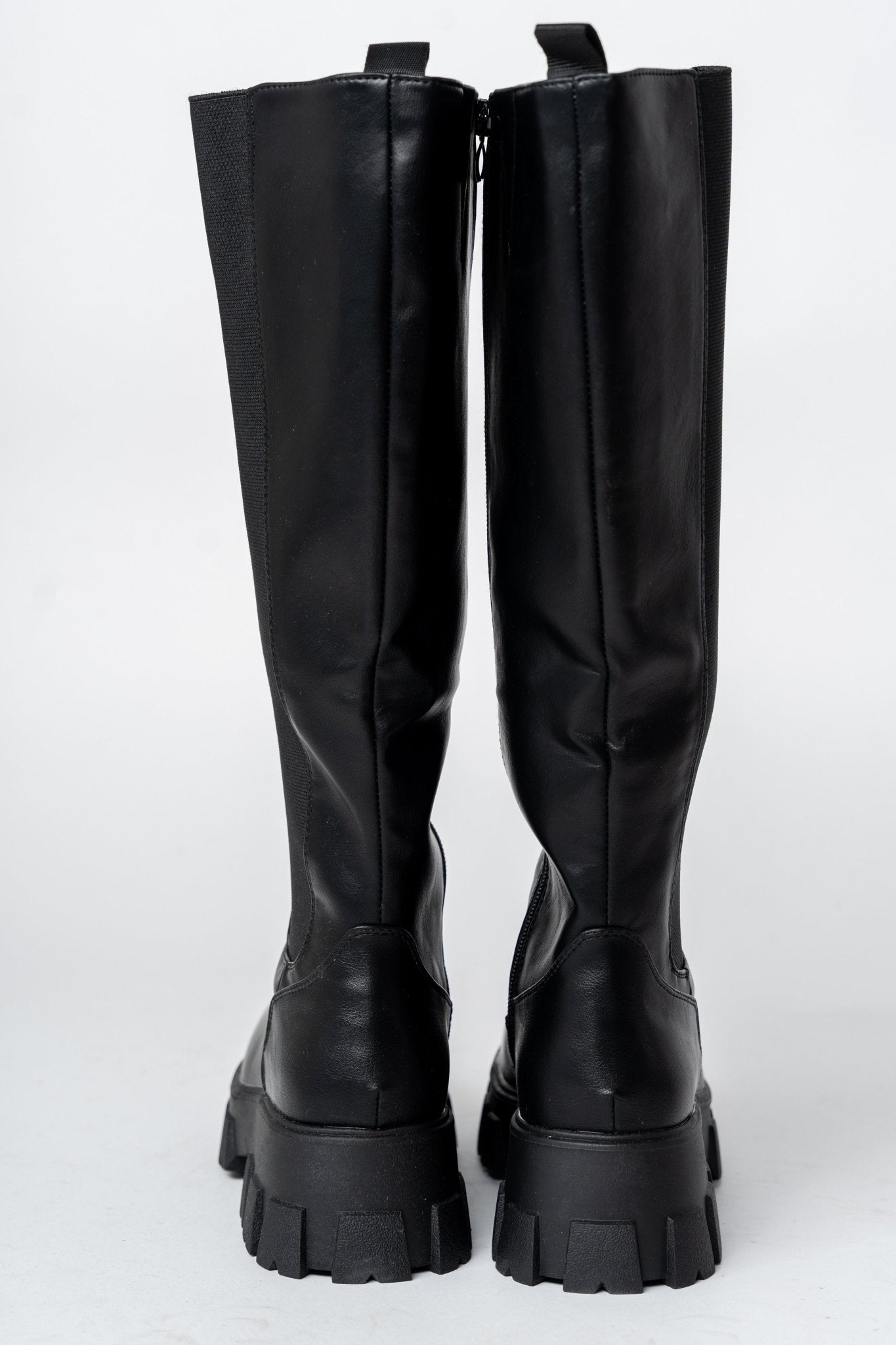 Lori lug platform boots black
