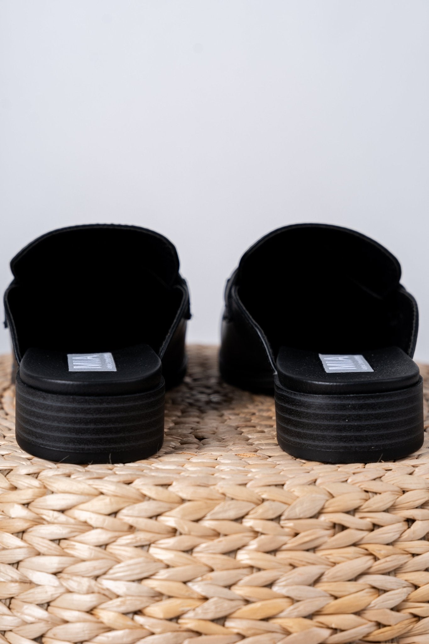 Milia mule loafer black
