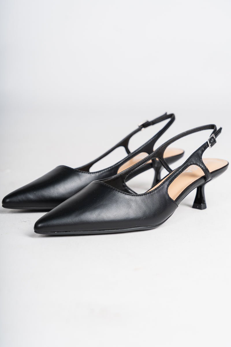 Bell pointed toe kitten heel black