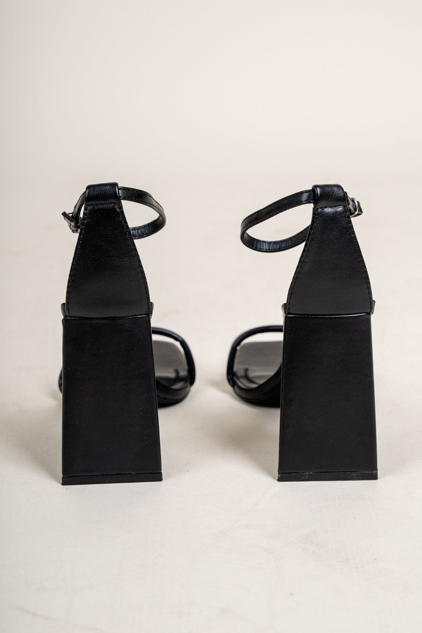 Premier one band chunky heel black