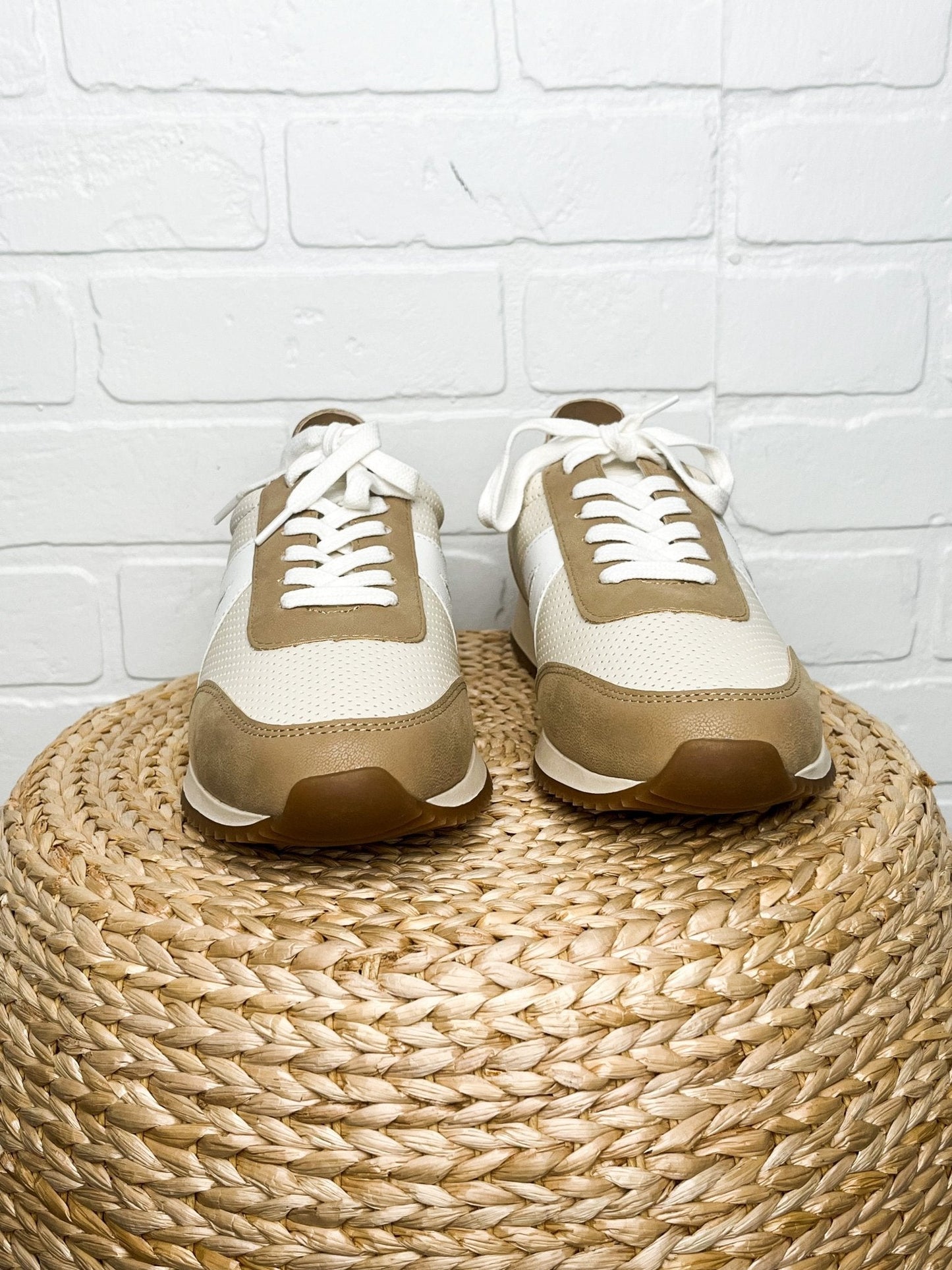 Kable perforated sneaker ivory