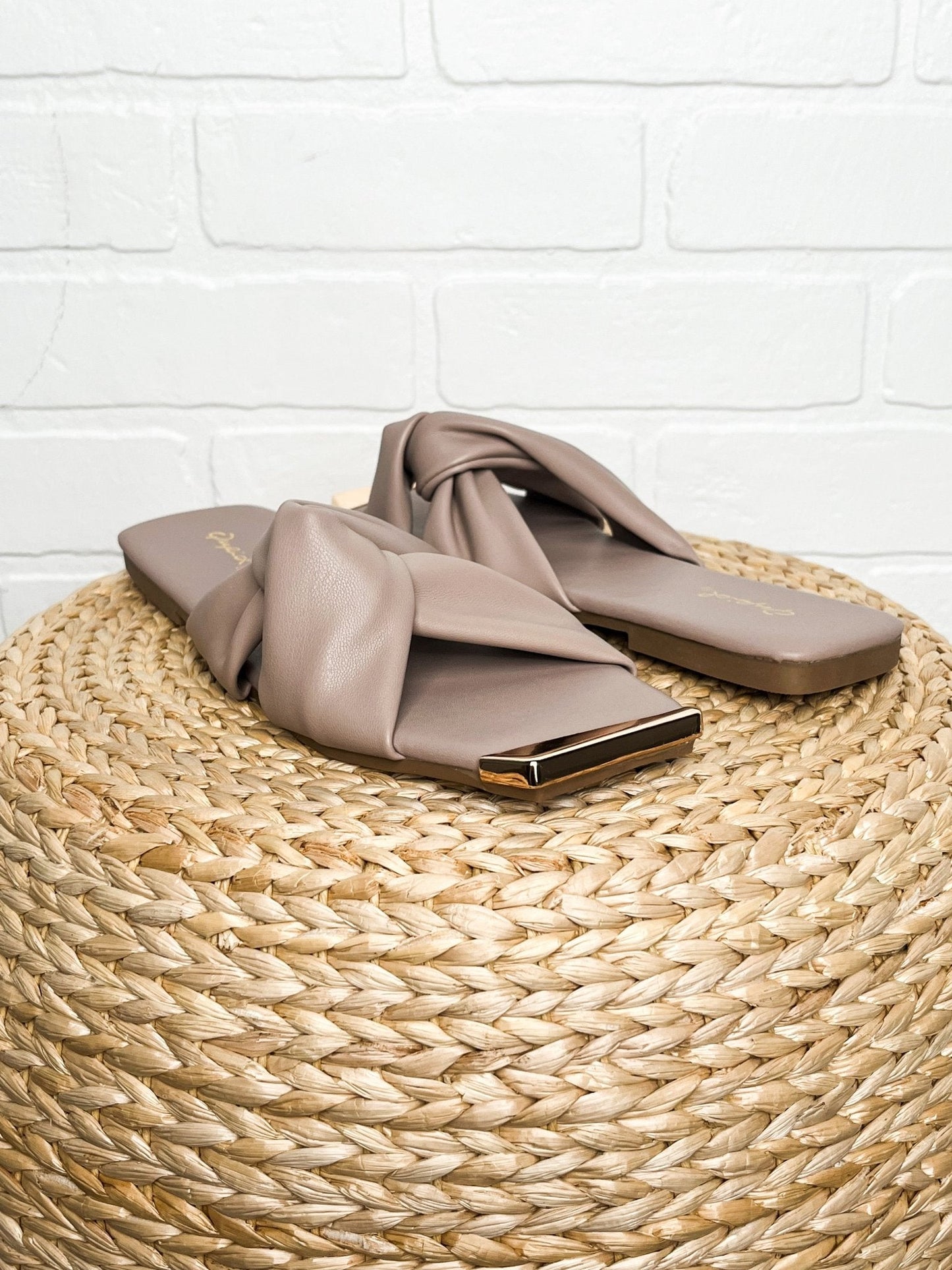 Aster ruched cross sandal birch
