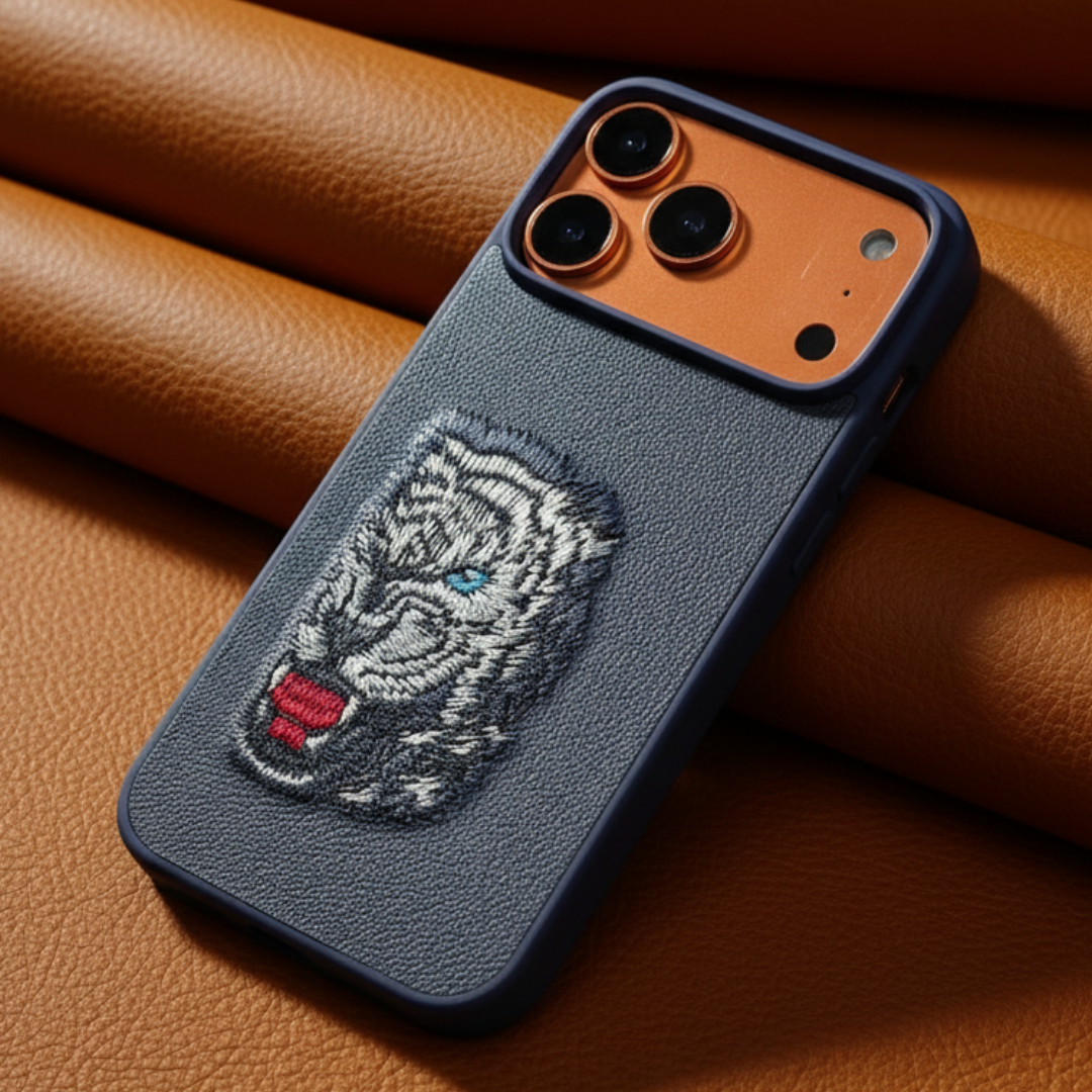Blue Leather Blue Lion OC Ornamented for Apple iphone 17 Pro — Goodsys