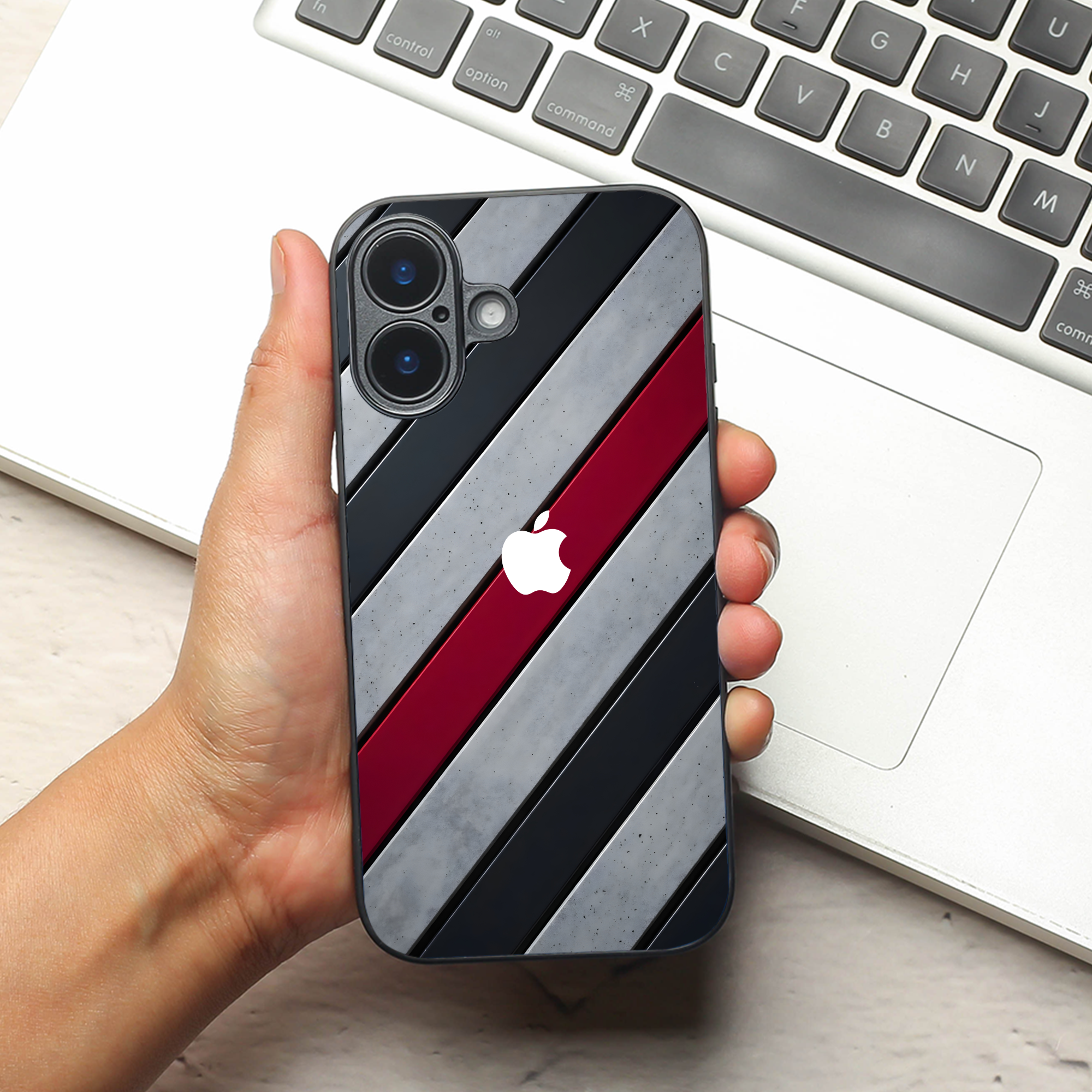 Slash MB case for Apple Iphone 16 — Goodsys