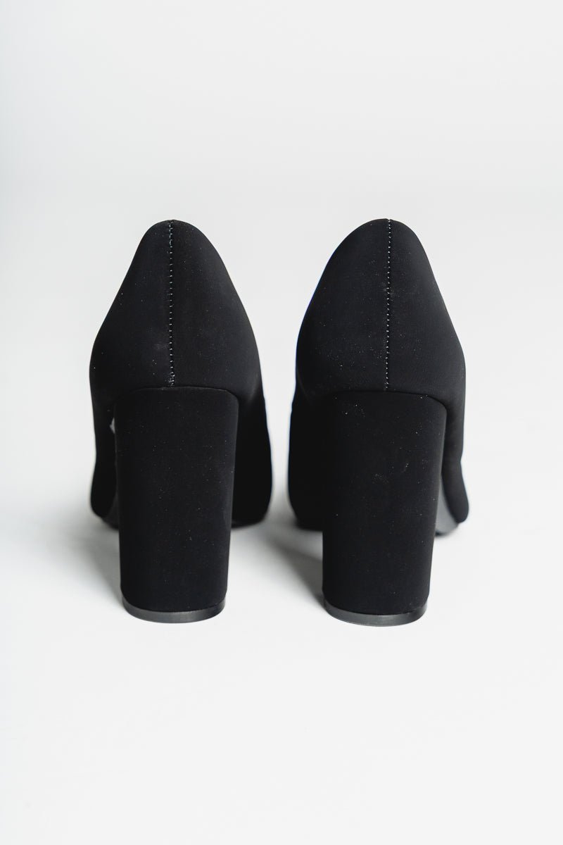Bellflower pointed toe heels black