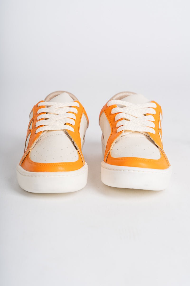 Star sneakers orange