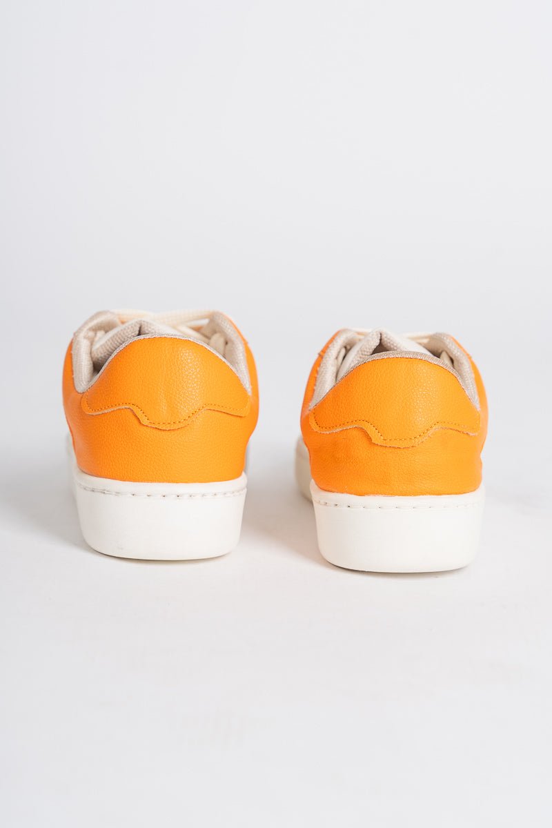 Star sneakers orange