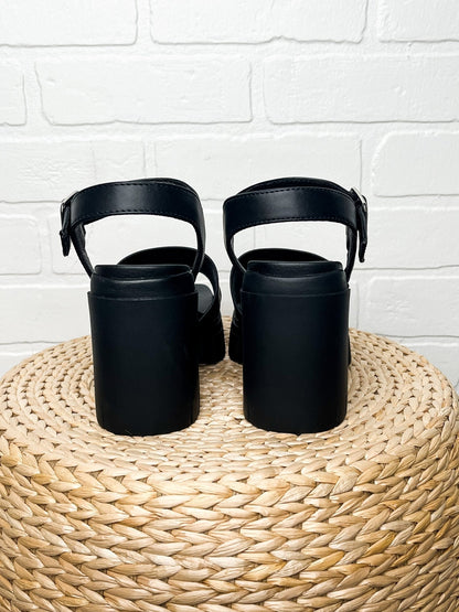 Nivea chunky sandal black