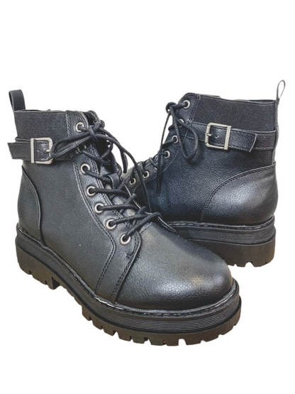 Lace up combat boots black