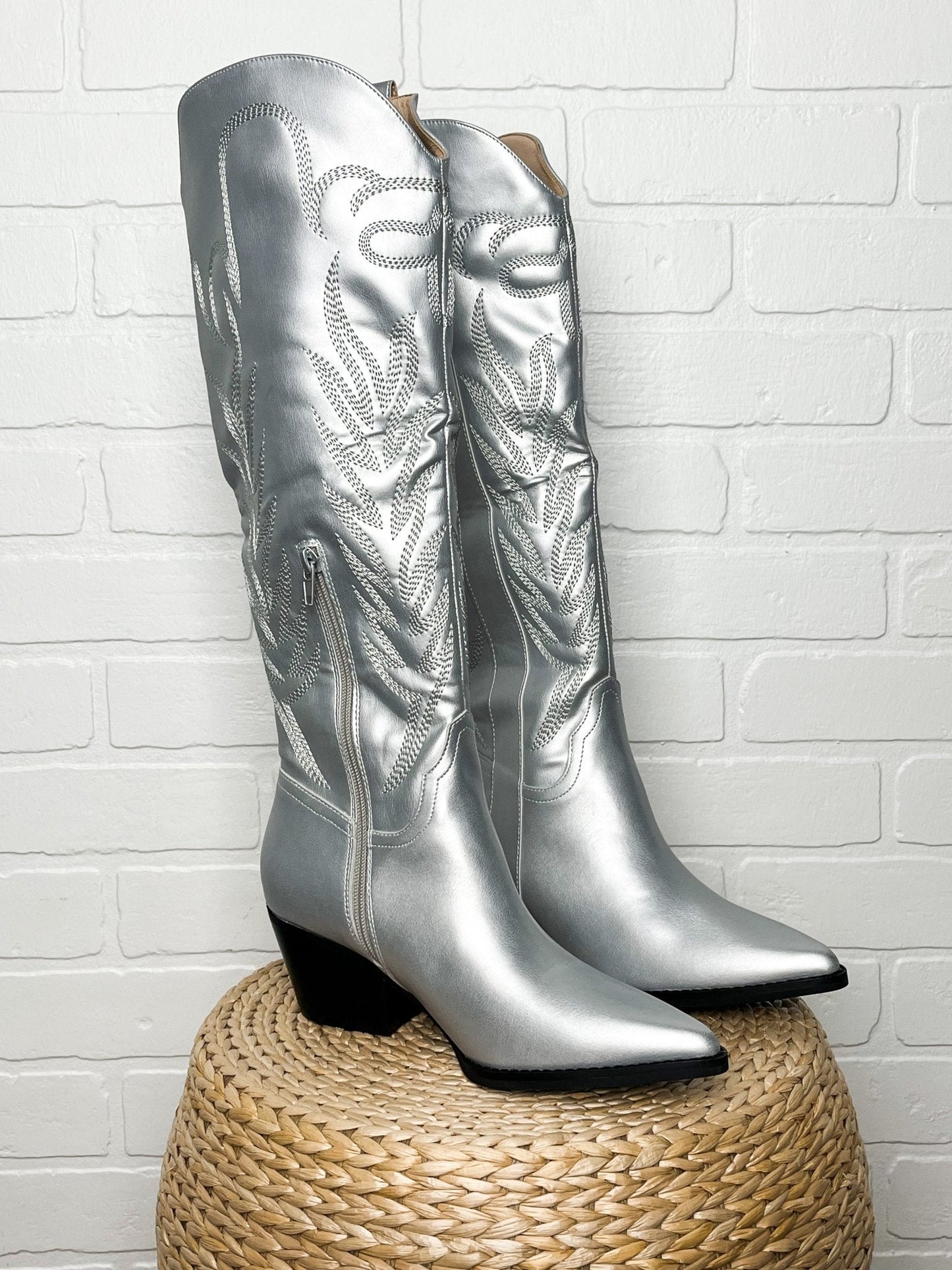 Samara cowboy boots silver