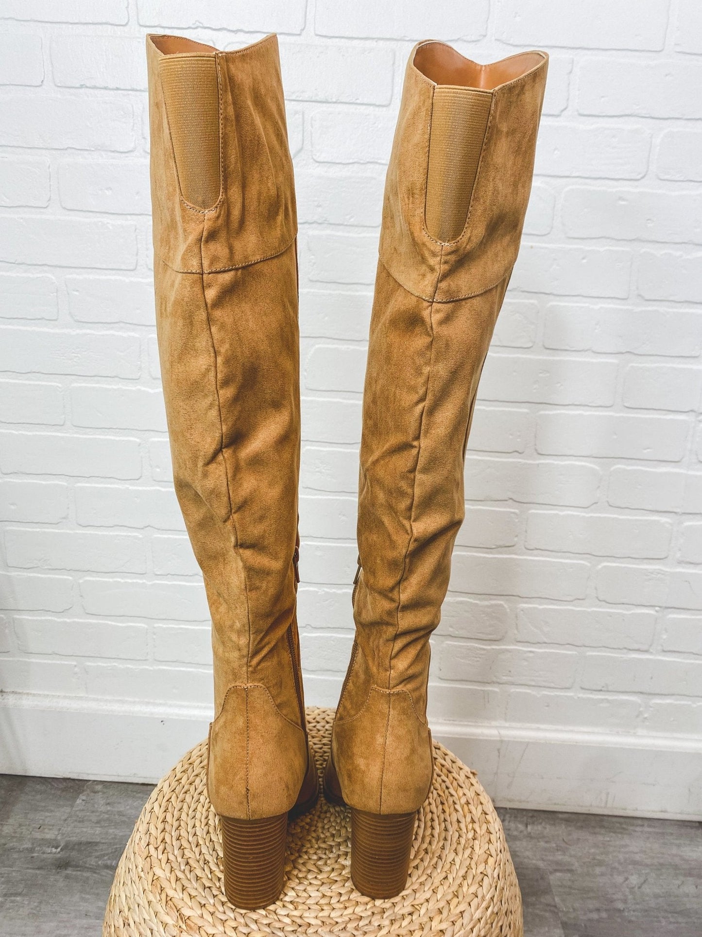 Slay over the knee boots butterscotch