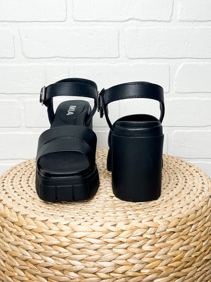 Nivea chunky sandal black