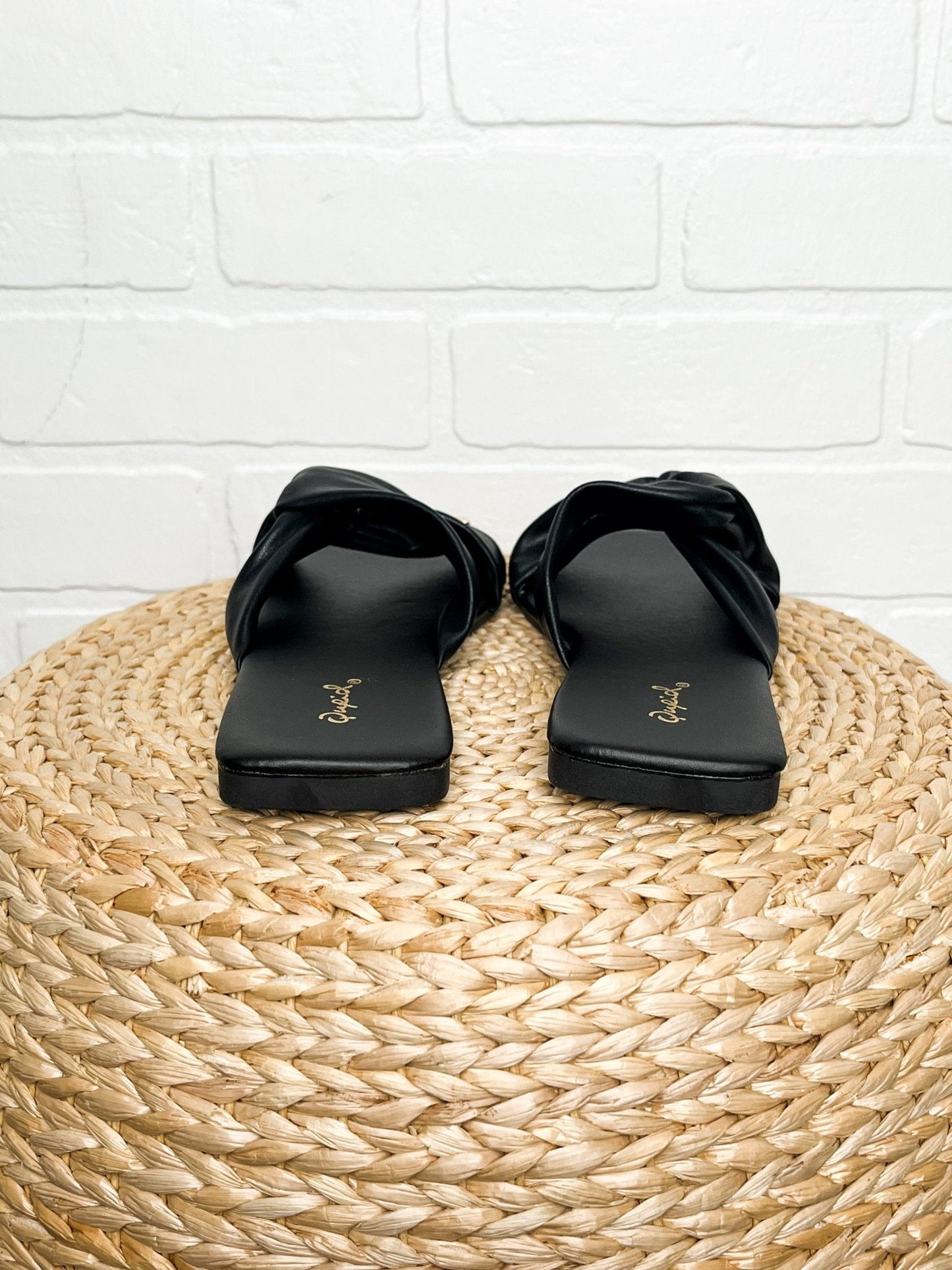 Aster ruched cross sandal black